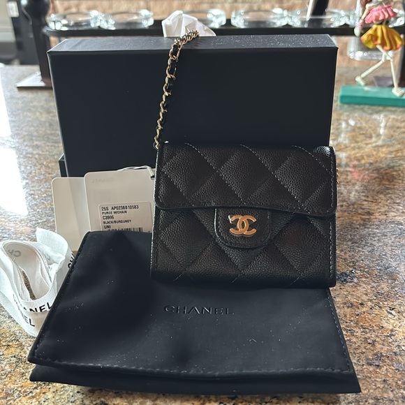 Chanel Black Quilted Leather Card Holder on Chain - Picture 13 of 13